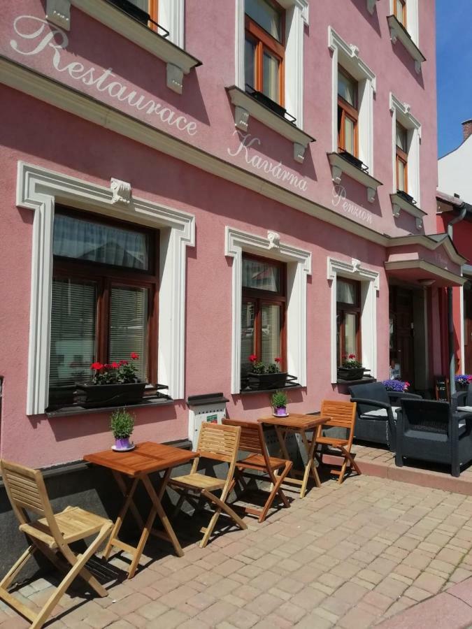 Penzion U Papousku Jindrichuv Hradec Exterior photo